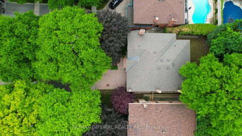 Photo 49 at 11 Riderwood Drive E, Windfields, Toronto