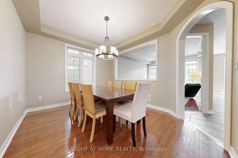 Photo 8 at 41 - 280 Paradelle Drive, Oak Ridges Lake Wilcox, Richmond Hill