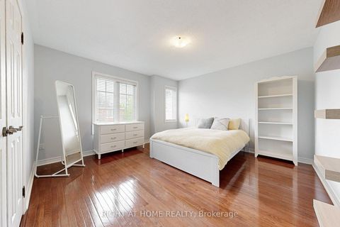Photo 19 at 41 - 280 Paradelle Drive, Oak Ridges Lake Wilcox, Richmond Hill