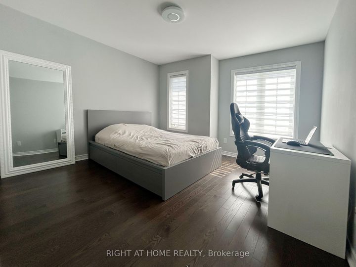 Photo 30 at 5515 Doctor Peddle Crescent, Churchill Meadows, Mississauga