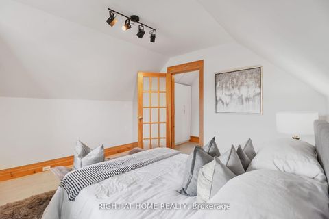 Photo 18 at 152 Wright Avenue, Roncesvalles, Toronto