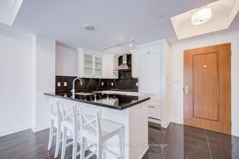 Photo 10 at 307 - 15 Stollery Pond Crescent, Angus Glen, Markham