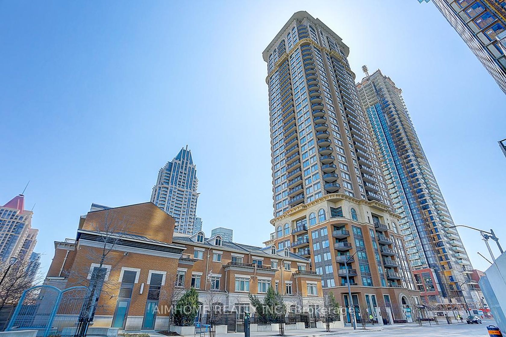 1106 - 385 Prince Of Wales Drive, City Centre, Mississauga 
