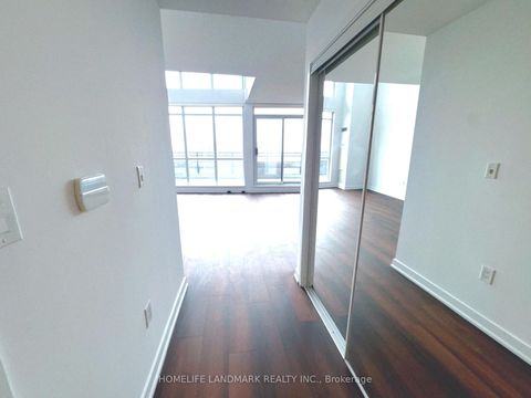 Photo 1 at 833 - 8 Telegram Mews, Waterfront Communities C1, Toronto