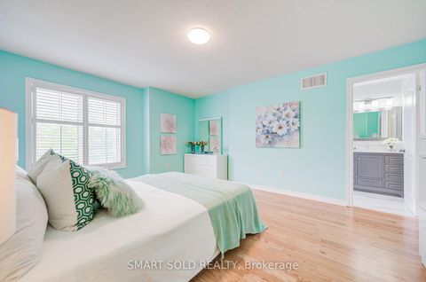 Photo 21 at 4 Thornhill Woods Drive, Patterson, Vaughan