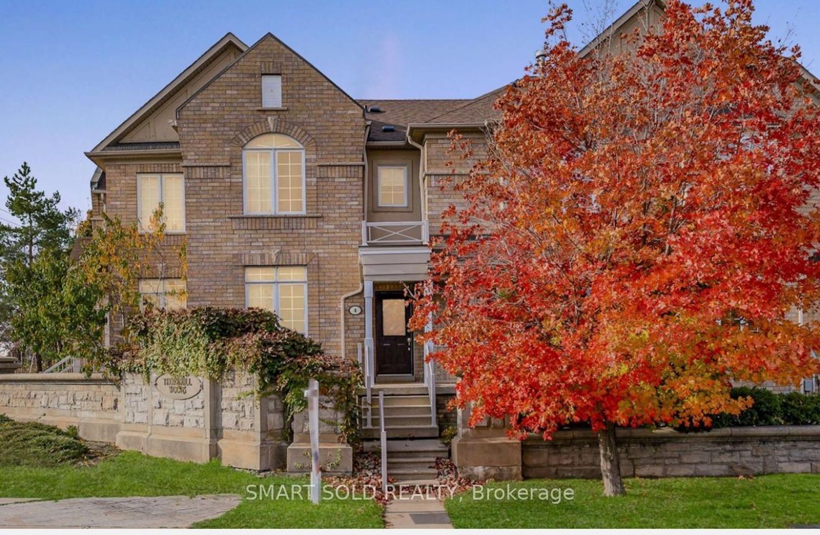 4 Thornhill Woods Drive, Patterson, Vaughan 