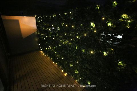 Photo 19 at 210 - 330 Richmond Street W, Waterfront Communities C1, Toronto