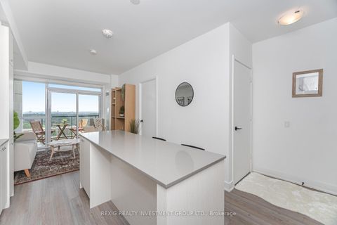 Photo 7 at 723 - 50 George Butchart Drive, CFB, Toronto