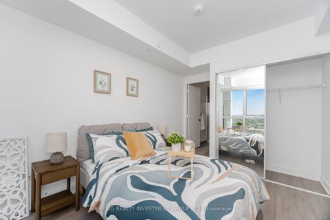 Photo 13 at 723 - 50 George Butchart Drive, CFB, Toronto