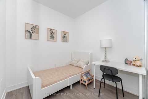 Photo 15 at 723 - 50 George Butchart Drive, CFB, Toronto