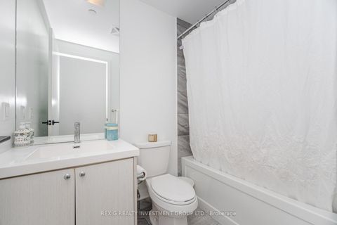 Photo 17 at 723 - 50 George Butchart Drive, CFB, Toronto