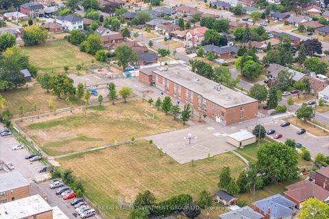 Photo 30 at 723 - 50 George Butchart Drive, CFB, Toronto