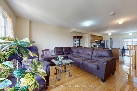 Photo 2 at 107 Torbarrie Road, CFB, Toronto