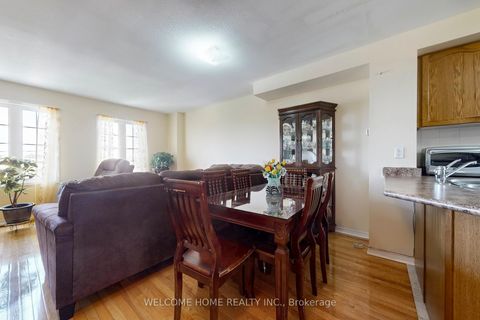 Photo 4 at 107 Torbarrie Road, CFB, Toronto