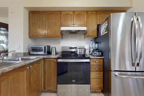 Photo 6 at 107 Torbarrie Road, CFB, Toronto