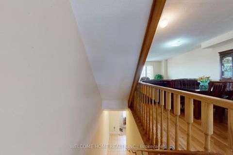 Photo 10 at 107 Torbarrie Road, CFB, Toronto