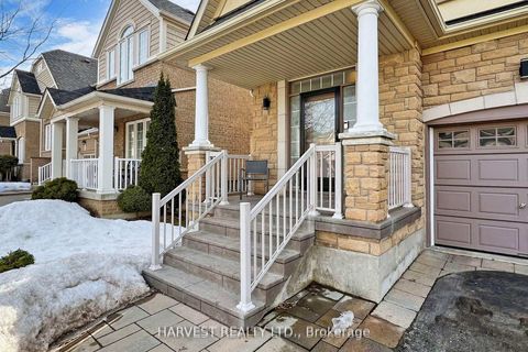 Photo 2 at 34 Ulson Drive, Oak Ridges, Richmond Hill Photo 2 at 34 Ulson Drive, Oak Ridges, Richmond Hill