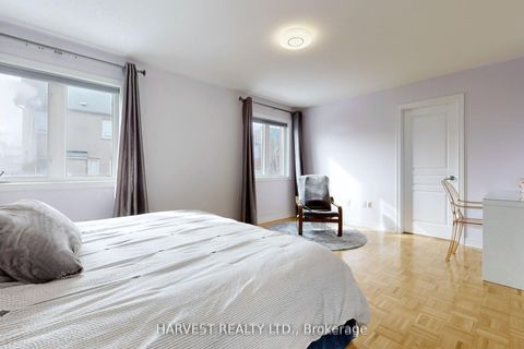 Photo 18 at 34 Ulson Drive, Oak Ridges, Richmond Hill