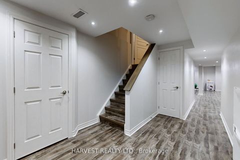 Photo 29 at 34 Ulson Drive, Oak Ridges, Richmond Hill