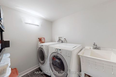 Photo 33 at 34 Ulson Drive, Oak Ridges, Richmond Hill