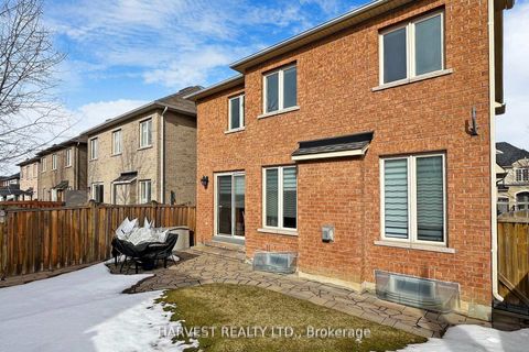 Photo 35 at 34 Ulson Drive, Oak Ridges, Richmond Hill Photo 35 at 34 Ulson Drive, Oak Ridges, Richmond Hill