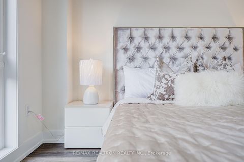 Photo 19 at 18 - 6 Sayers Lane, Oak Ridges, Richmond Hill