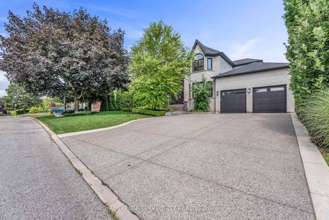 Photo 38 at 13 Bourdon Avenue, Rustic, Toronto