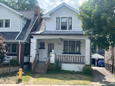 Photo 1 at 12 Stanhope Avenue, Broadview North, Toronto