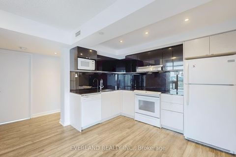 Photo 8 at 2007 - 72 Esther Shiner Boulevard, Bayview Village, Toronto