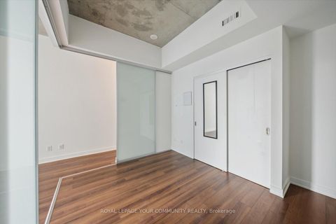 Photo 12 at 1902 - 210 Simcoe Street, Chinatown, Toronto