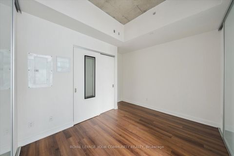 Photo 13 at 1902 - 210 Simcoe Street, Chinatown, Toronto