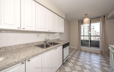 Photo 22 at 709 - 91 Townsgate Drive, Yorkhill, Vaughan