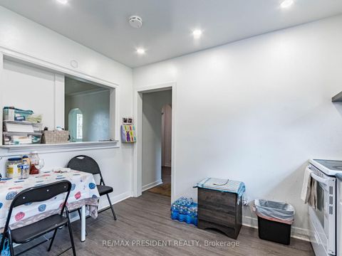 Photo 17 at 135 Kitchener Road, West Hill, Toronto
