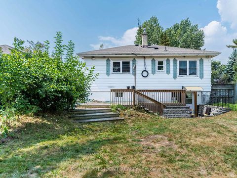 Photo 34 at 135 Kitchener Road, West Hill, Toronto