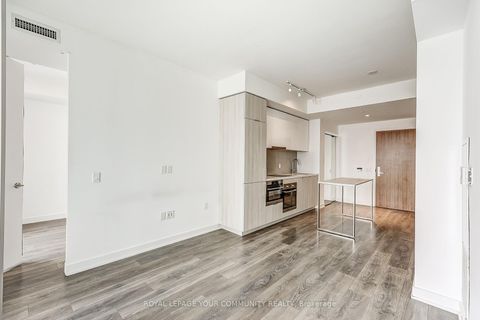 Photo 4 at 1808 - 15 Queens Quay Street E, Waterfront Communities C1, Toronto