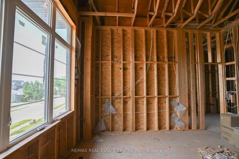 Photo 13 at 26 Rainbow Drive, West Woodbridge, Vaughan