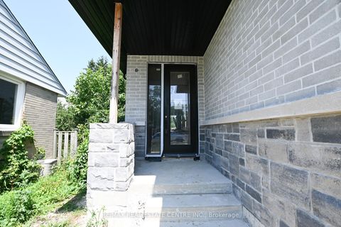 Photo 33 at 26 Rainbow Drive, West Woodbridge, Vaughan