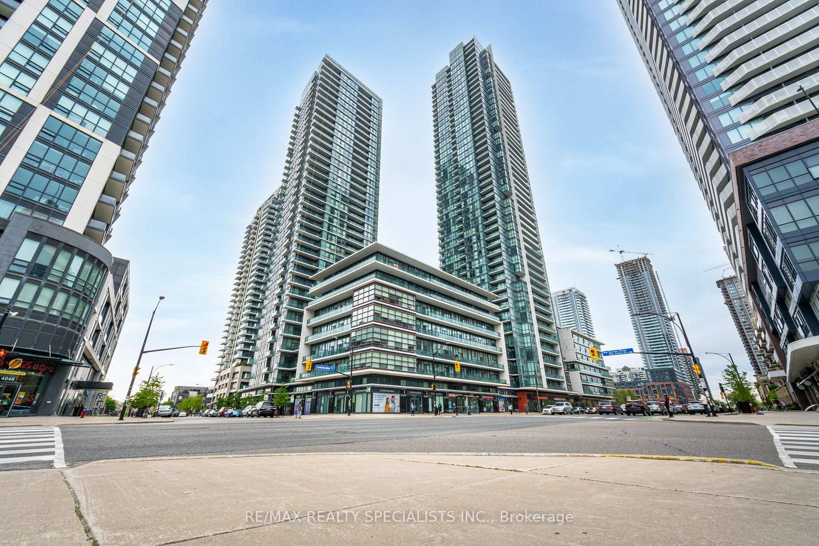 3609 - 4070 Confederation Parkway, City Centre, Mississauga by Loree Meneguzzi Real Estate 3609 - 4070 Confederation Parkway, City Centre, Mississauga