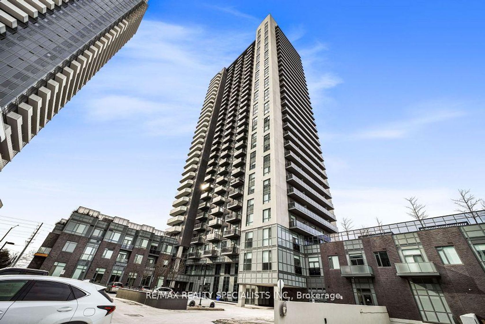 1702 - 8 Nahani Way, Hurontario, Mississauga 
