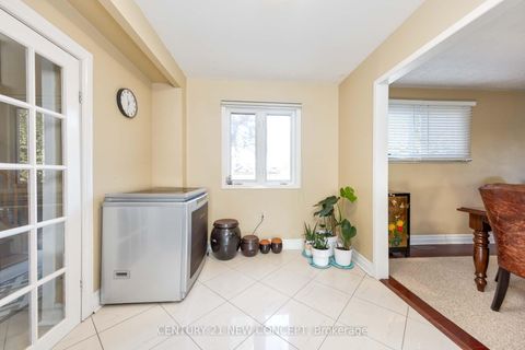 Photo 14 at 214 Vance Drive, BR Bronte, Oakville