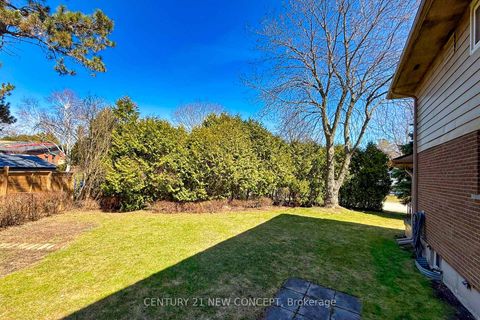 Photo 47 at 214 Vance Drive, BR Bronte, Oakville