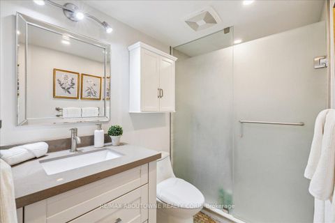 Photo 20 at 313 - 1500 Pilgrims Way, GA Glen Abbey, Oakville