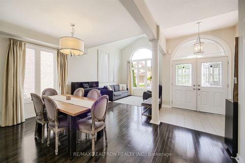Photo 4 at 51 Steel Drive, Bayview Northeast, Aurora