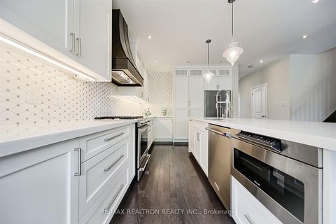 Photo 12 at 51 Steel Drive, Bayview Northeast, Aurora