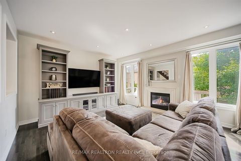 Photo 15 at 51 Steel Drive, Bayview Northeast, Aurora