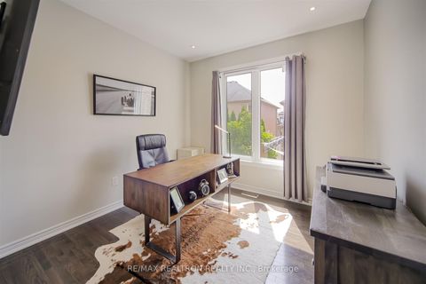 Photo 17 at 51 Steel Drive, Bayview Northeast, Aurora