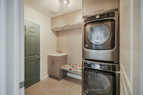 Photo 18 at 51 Steel Drive, Bayview Northeast, Aurora