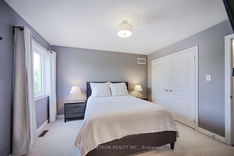 Photo 27 at 51 Steel Drive, Bayview Northeast, Aurora