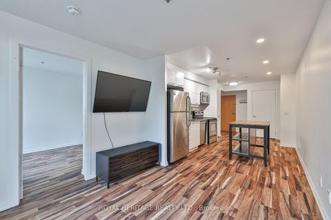 Photo 10 at 104 - 38 Joe Shuster Way, South Parkdale, Toronto