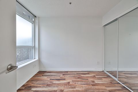 Photo 15 at 104 - 38 Joe Shuster Way, South Parkdale, Toronto